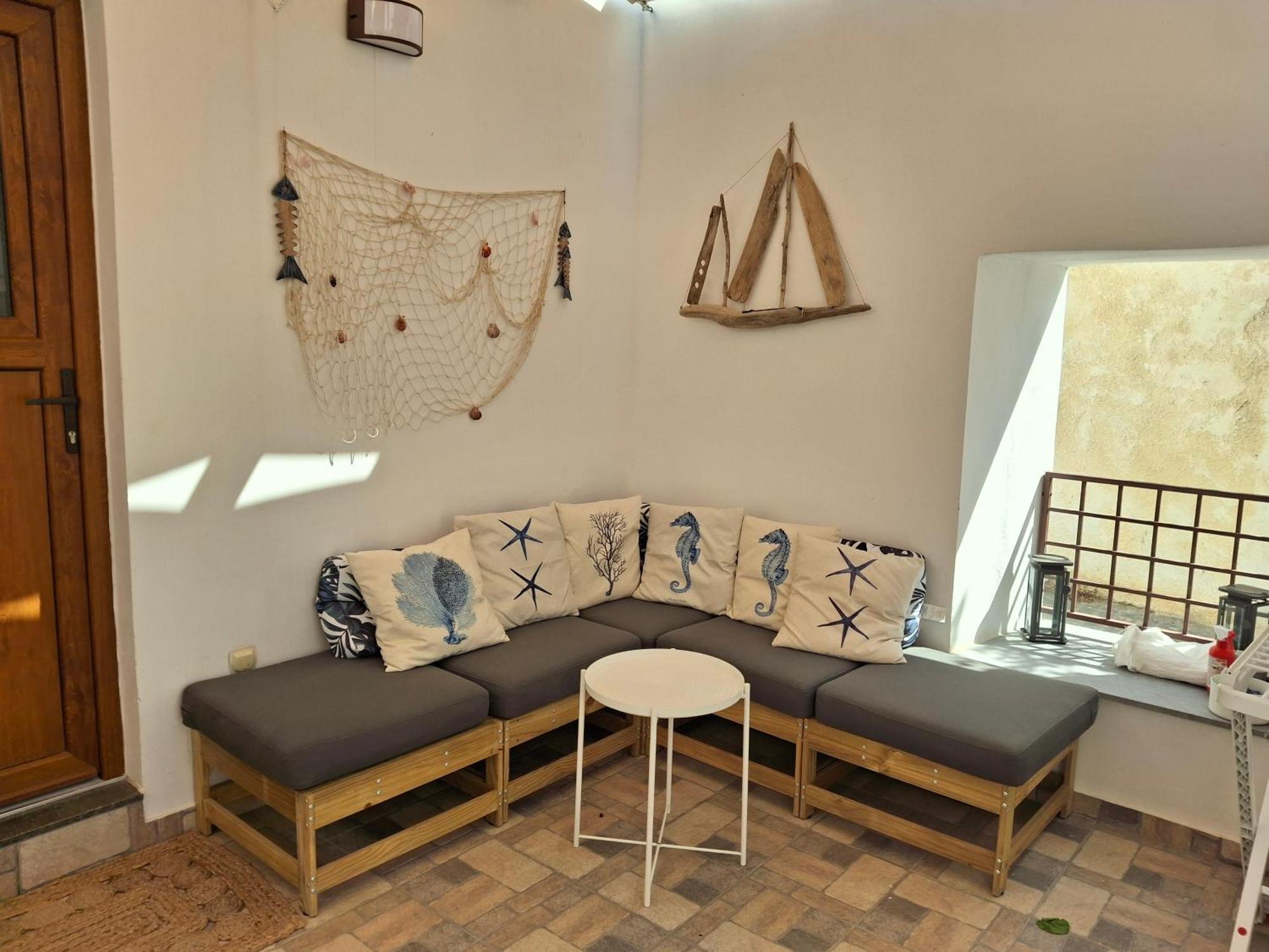 דירות Lilium House פלקסטרון מראה חיצוני תמונה