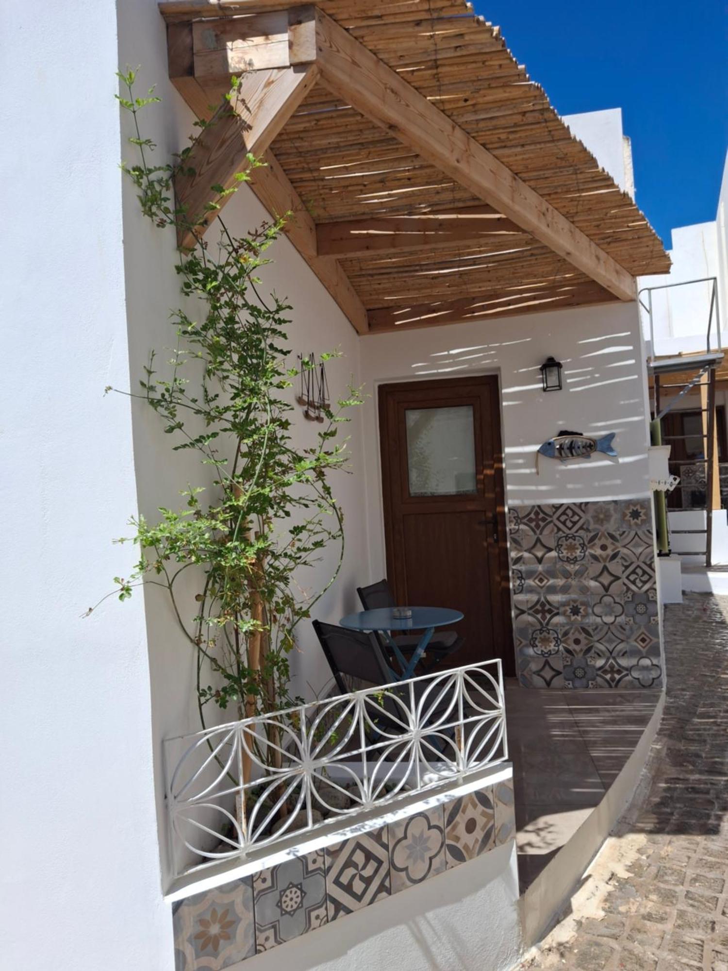 דירות Lilium House פלקסטרון מראה חיצוני תמונה
